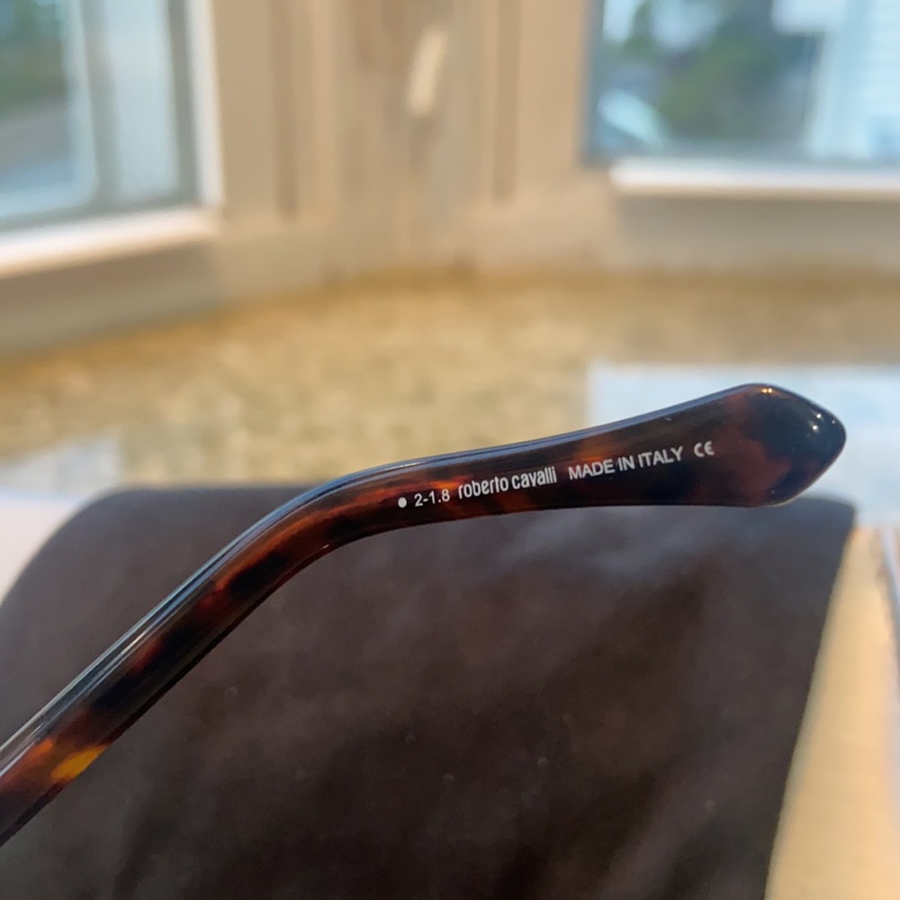 Roberto Cavalli Sunglasses - Picture 5 of 5